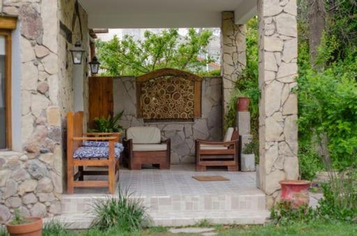 Hosteria La Farfalla Chos Malal Kültér fotó
