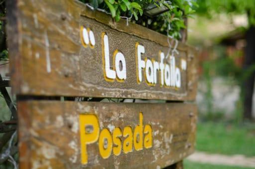 Hosteria La Farfalla Chos Malal Kültér fotó
